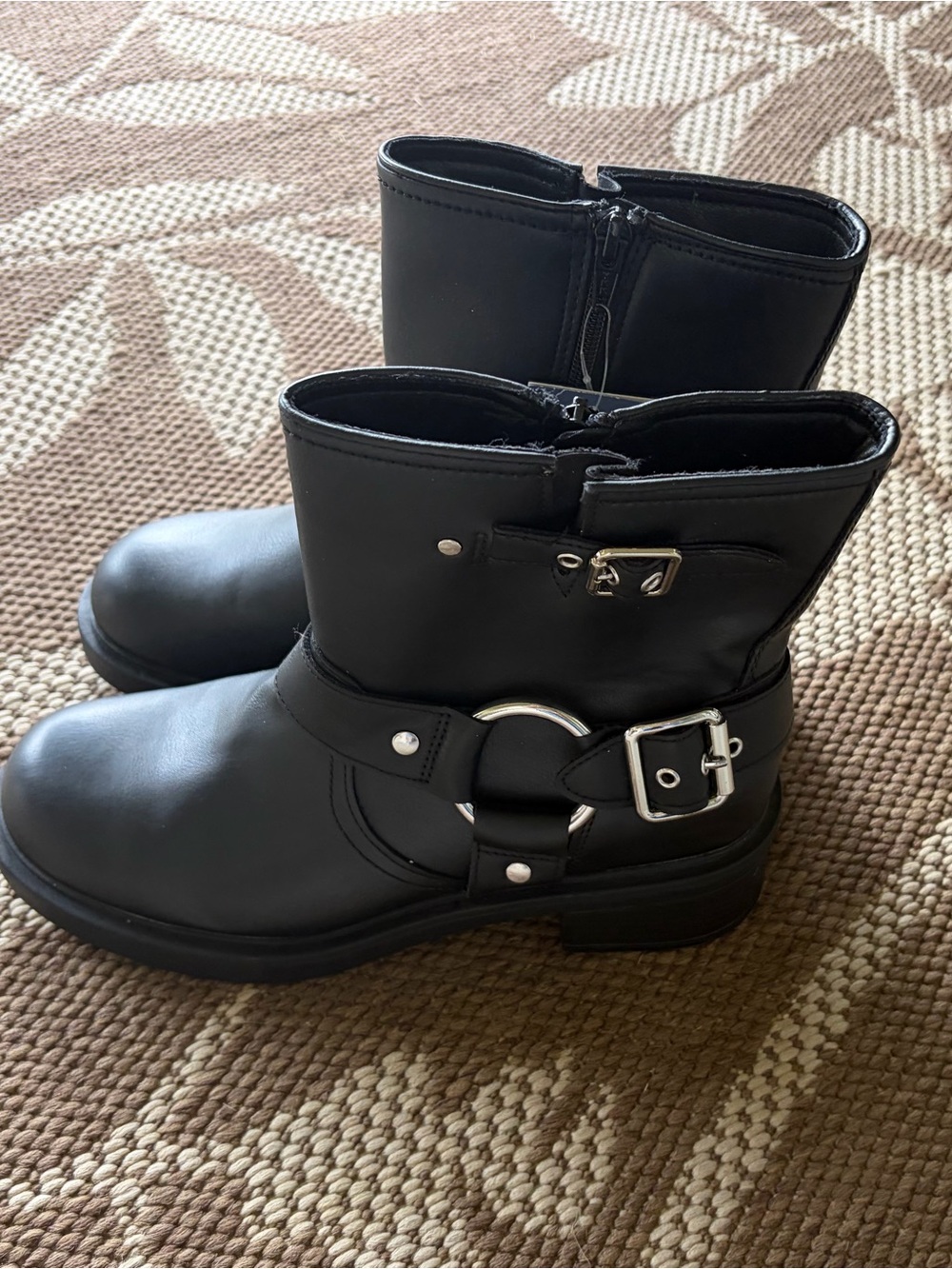NWT Universal Thread Black Mid-Calf Buckle Moto Boots ~ Women’s Sz 8 - Picture 2 of 8